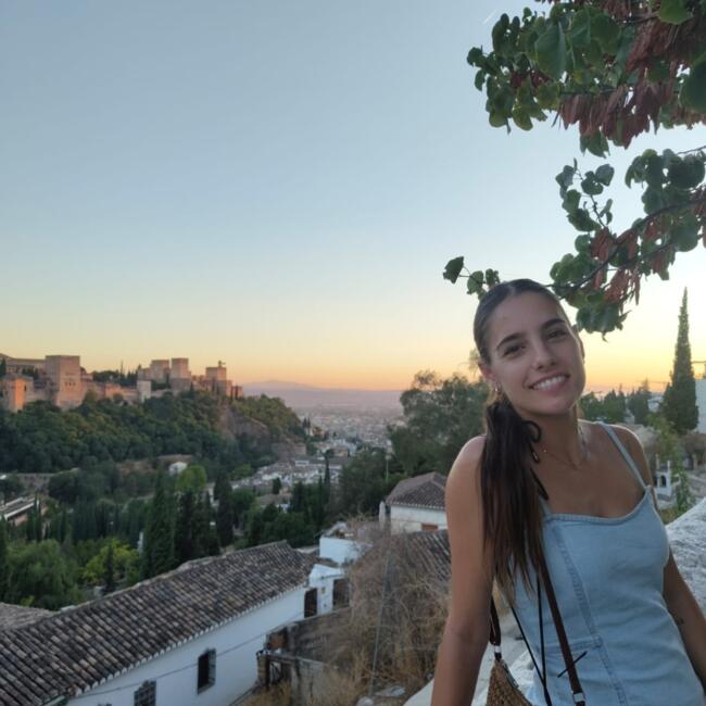 Babysitter in Cornellà de Llobregat: Ana