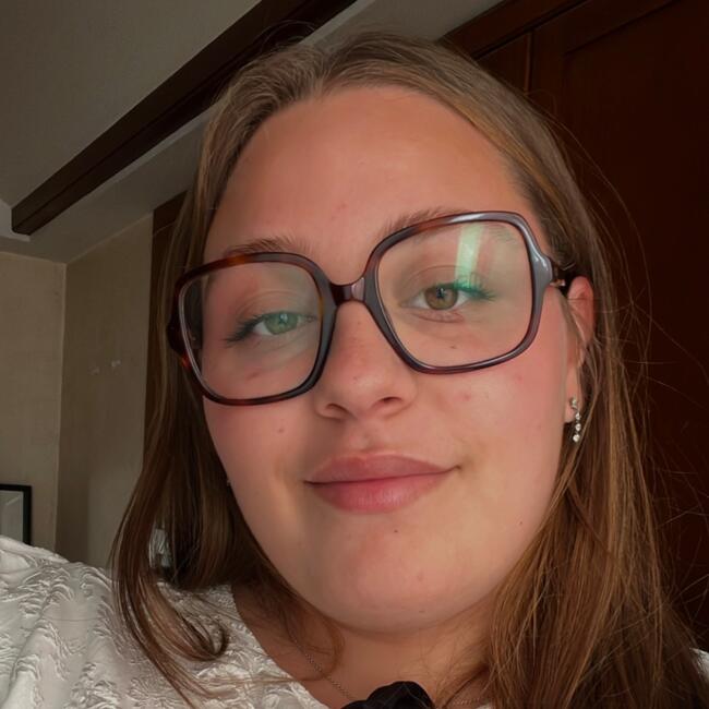 Canguro en Elda: Ines