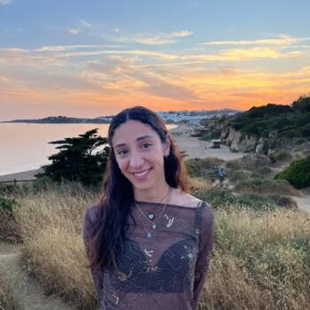 Babysitter in Lisbon: Lilia