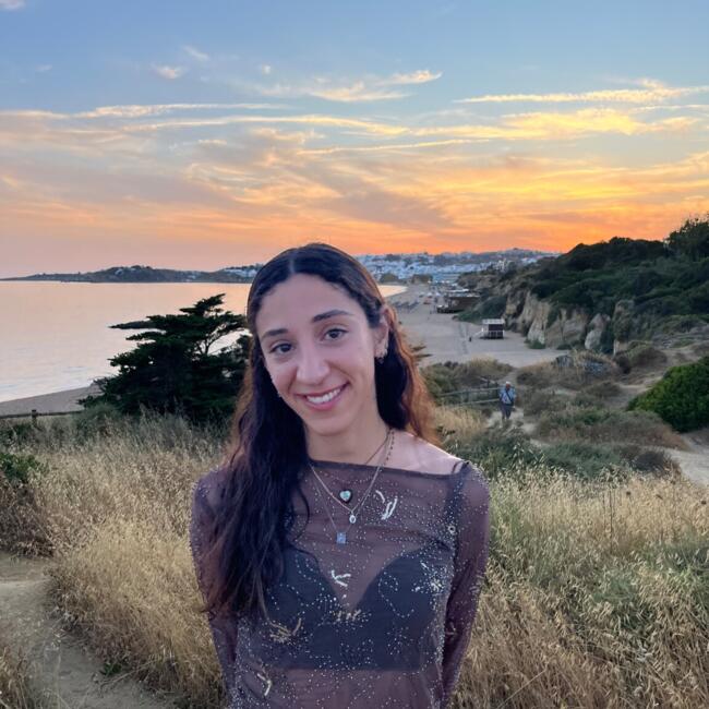 Babysitter in Lisbon: Lilia