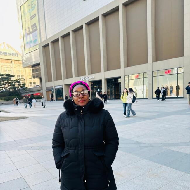 Babysitter in Seoul: Jennifer