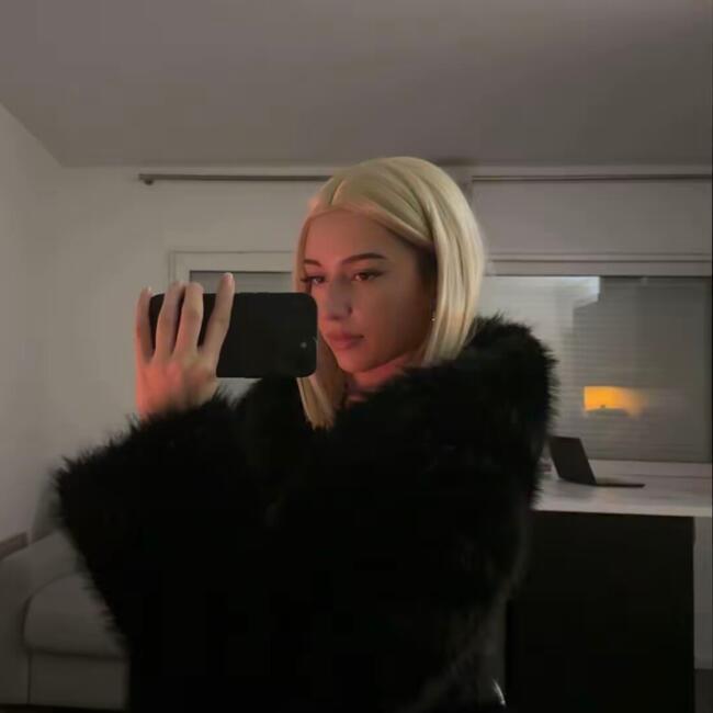 Babysitter in Amiens: Amelie