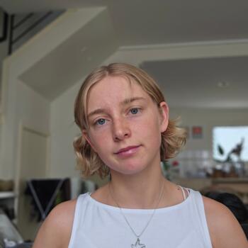 Babysitter in Melbourne: Jay