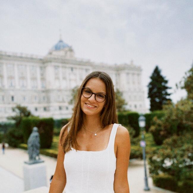 Babysitter in Cascais: Mariana