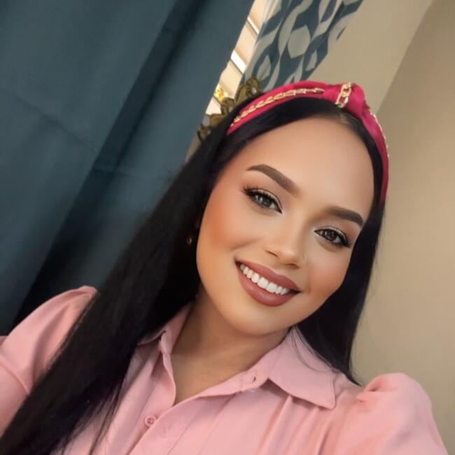 Babysitter in Santo Domingo: Genesis