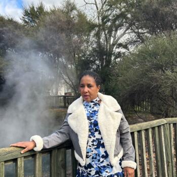 Nanny Auckland: Tracy