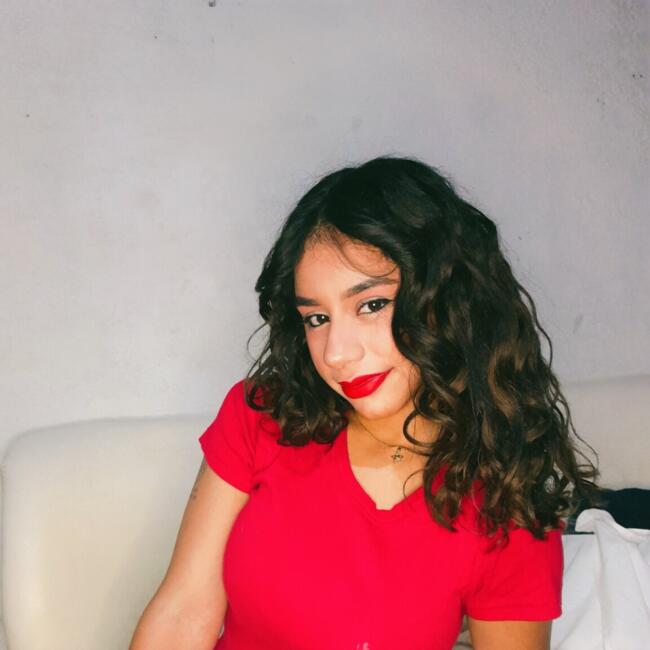 Babysitter in Embu das Artes: Geovana