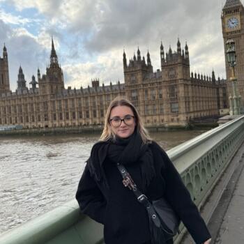 Babysitter in Poissy: Jade