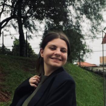 Babysitter in Novo Hamburgo: Larissa