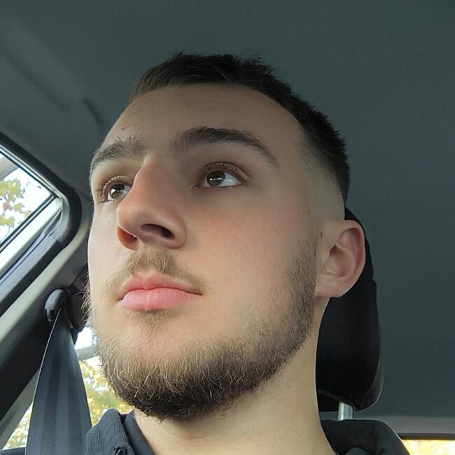 Babysitter in Toulon: Théotime