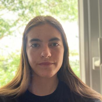 Baby-sitter in Sainte-Foy-lès-Lyon: Maia