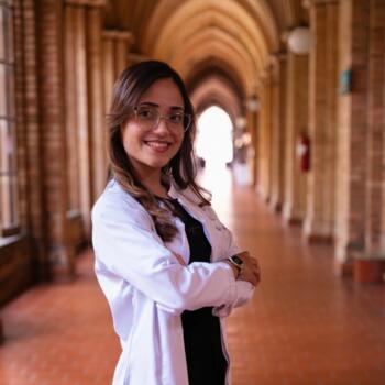 Babysitter Sorocaba: Nicole