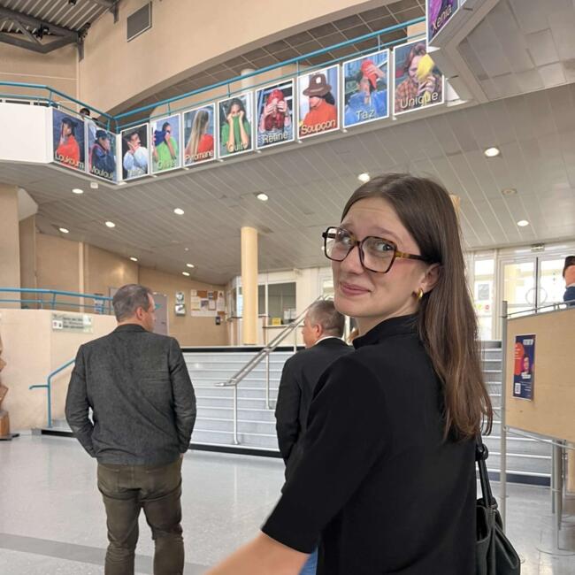 Babysitter in Saint-Julien-en-Genevois: Romane