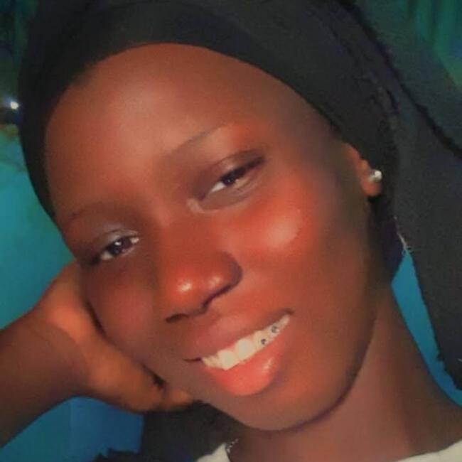 Babysitter in Dakar: Maya