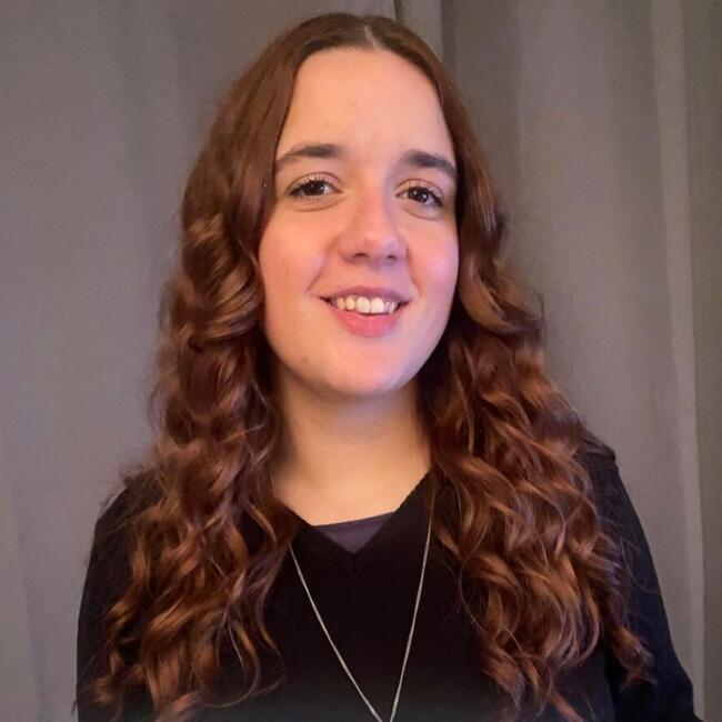 Babysitter in Brières-les-Scellés: Servane