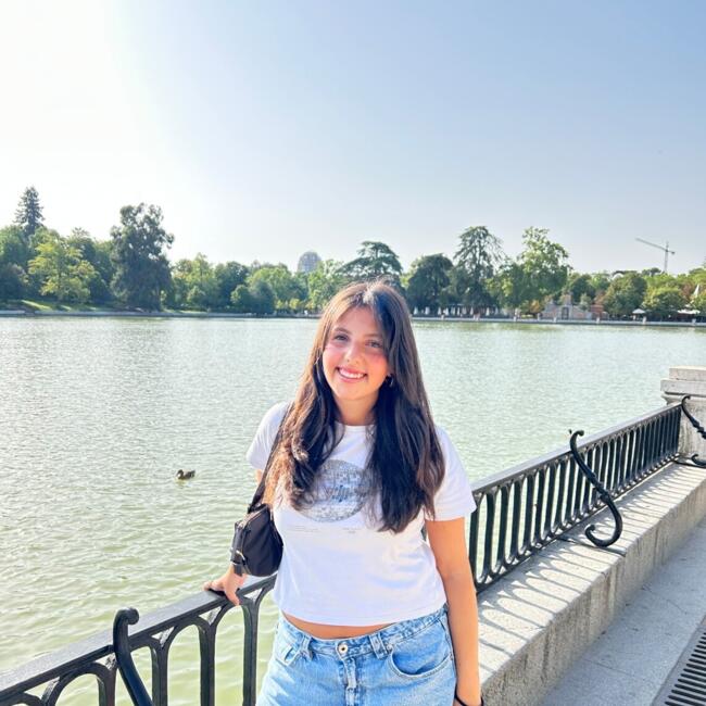 Babysitter in Oeiras: Sofia