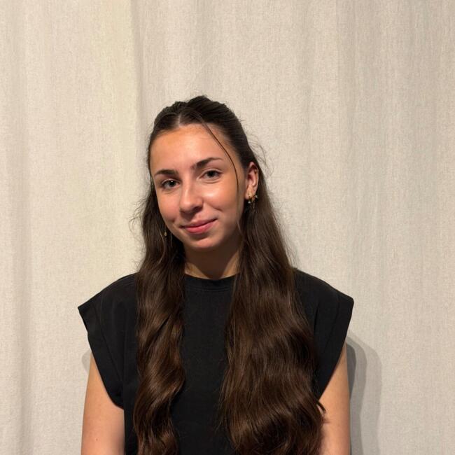 Babysitter in Aix-en-Provence: Julie