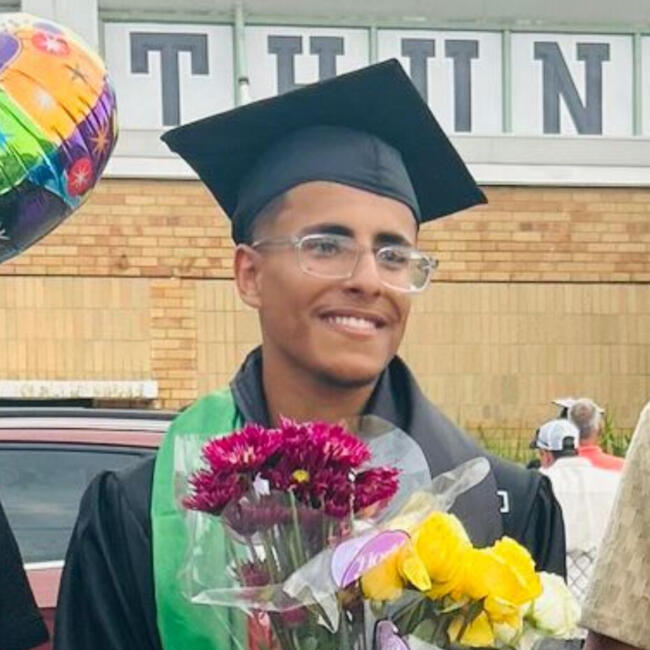 Babysitter in Dearborn: Ayham