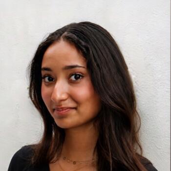 Babysitter in Levallois-Perret: Camille