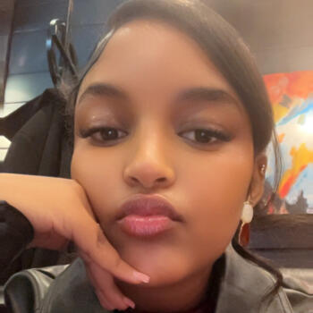 Baby-sitter in Winnipeg: Meron