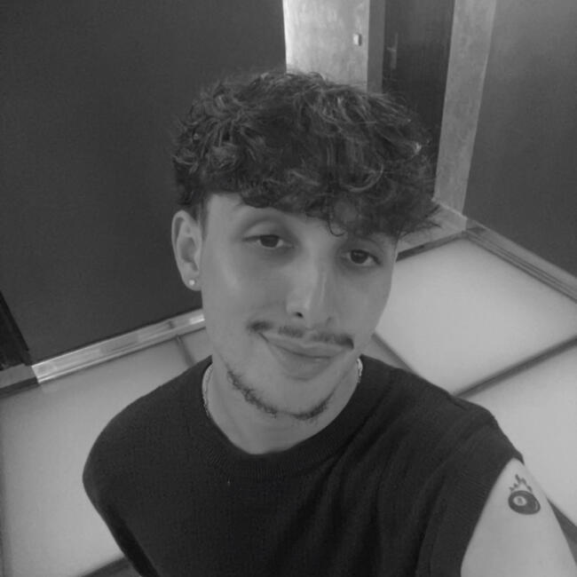 Babysitter in Val-de-Reuil: Enzo