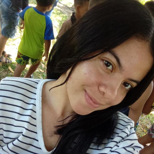 Niñera en Santa Marta: María