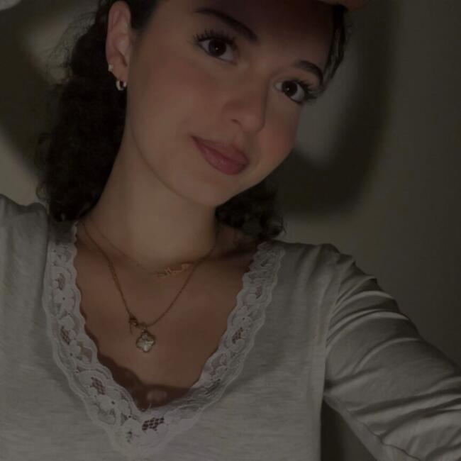 Babysitter in Lyon: Alia