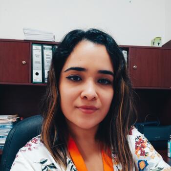 Trabajo de niñera en Mérida: trabajo de niñera Carely