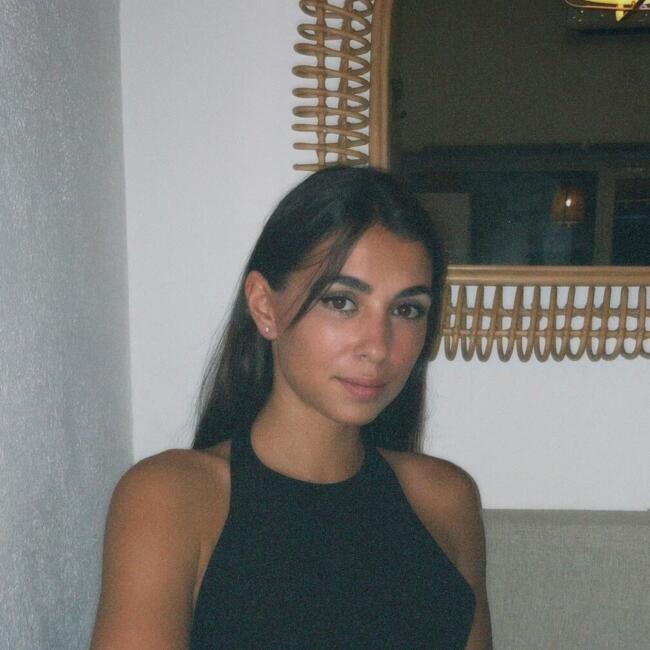 位于卡斯凯什的临时保姆: Carolina cruz