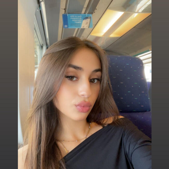 Babysitter in Antwerp: Adelina
