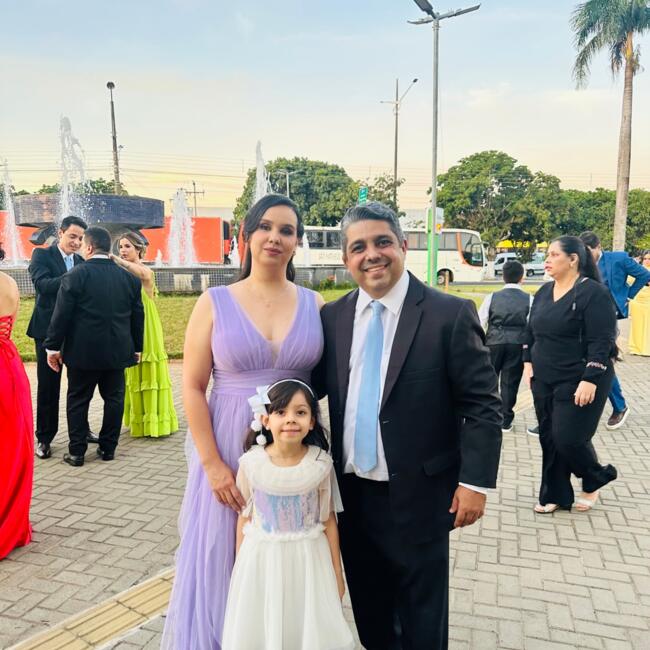 Emprego de babá em Cuiabá: Renato