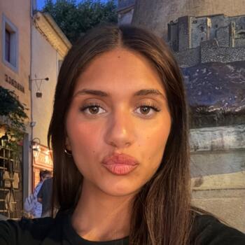 Babysitter Châteauneuf-les-Martigues: Safia