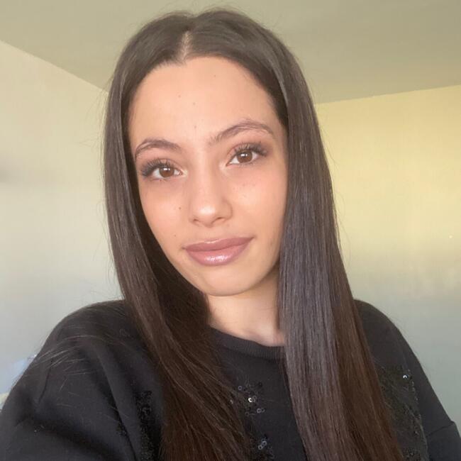 Babysitter in Saint-Etienne: Imane