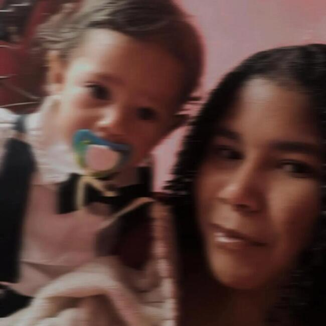 Babysitter in Lajedo: Karla