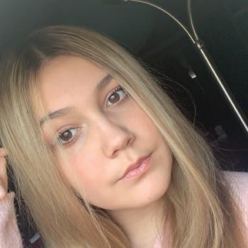 Babysitter in Amiens: Eléonore