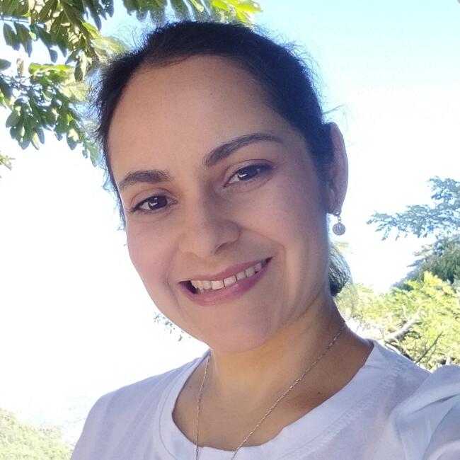 Niñera en Floridablanca: María slendy