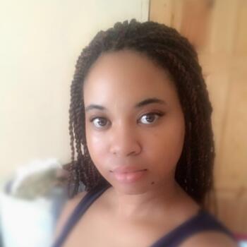 Babysitter in May Pen: Shaniek