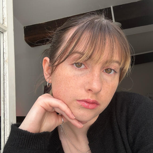 Babysitter in La Rochelle: Lyse