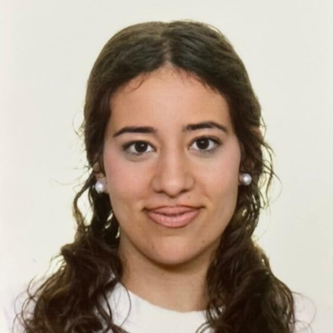 Niñera en Peligros: Paula