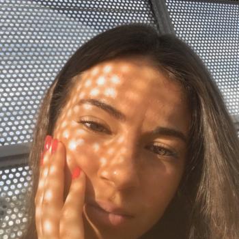 Baby-sitter in Pessac: Laura