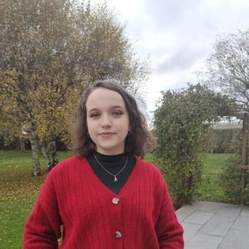 Babysitter in Saint-Cyr-sur-Loire: AMELIE