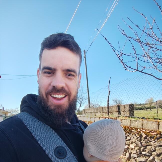 Trabalho de babysitting em Campo (Distrito de Viseu): David