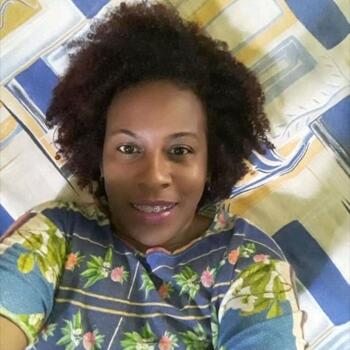 Babysitter in Duque de Caxias: Sandra