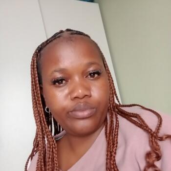Babysitter in Durban: Snenhlanhla