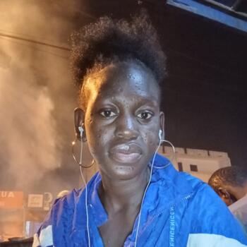 Baby-sitter Abidjan: Ruth
