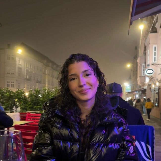 Babysitter in Augsburg: Mija