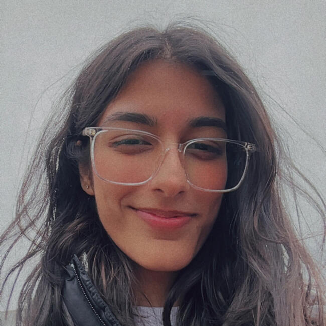 Babysitter in Mississauga: Manya