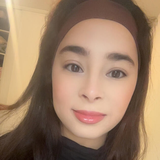 Babysitter in Champs-sur-Marne: Khaoula