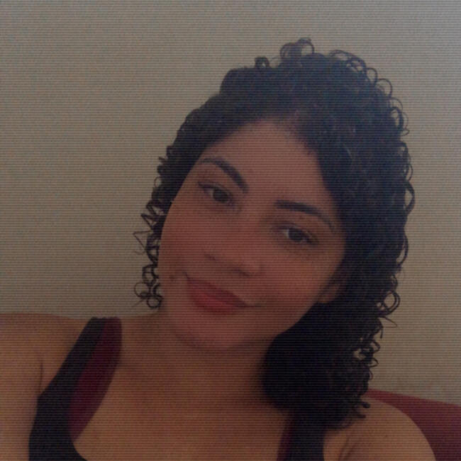 Babá em São Luís: Luana