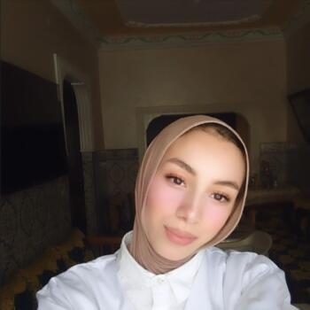 Nanny in Tangier: Aya